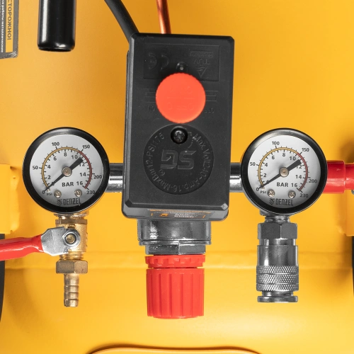 Компрессор воздушный BCW3000-T/100, ременный привод, 3.0 кВт, 100 литров, 520 л/мин Denzel по ценам производителя в Санкт-Петербурге с доставкой по всей России