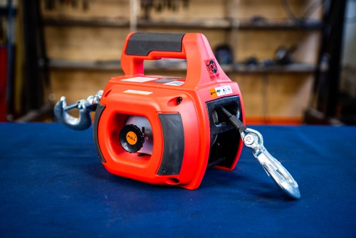 Лебедка под шуруповерт переносная TOR SQ-500 225 кг 12 м по ценам производителя в Санкт-Петербурге с доставкой по всей России