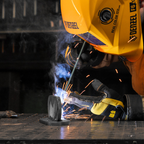 Аппарат инвертор. дуговой сварки DM-220 Standart, 220 А, ПВ 60% Denzel по ценам производителя в Санкт-Петербурге с доставкой по всей России