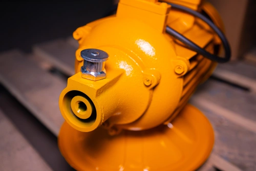 Электропривод глубинного вибратора для бетона 2,2 кВт TOR ZN70-JT (японский тип) по ценам производителя в Санкт-Петербурге с доставкой по всей России