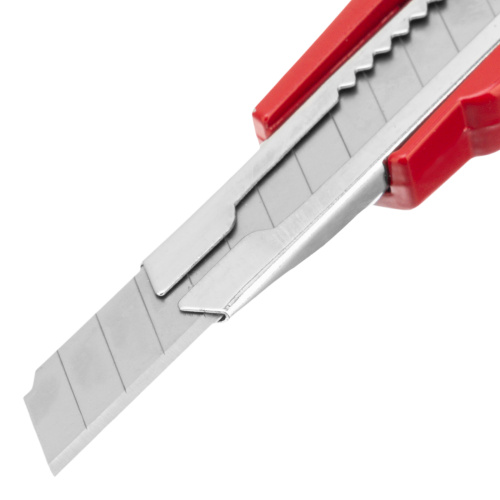 Нож, 9 мм, выдвижное лезвие, металлическая направляющая, эргономичная двухкомпонентная рукоятка Matrix купить в Москве с доставкой по всей России | ProtosMarket.ru