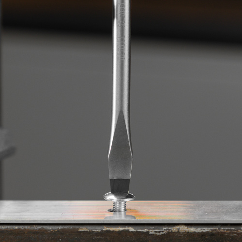 Набор отверток на полке, 8 шт., PH+SL, S2, 3к рукоятка Denzel купить в Москве с доставкой по всей России | ProtosMarket.ru