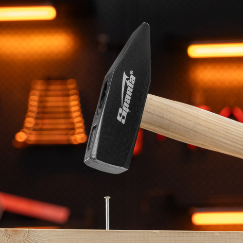 Молоток слесарный, 1000 г, квадратный боек, деревянная рукоятка Sparta купить в Москве с доставкой по всей России | ProtosMarket.ru