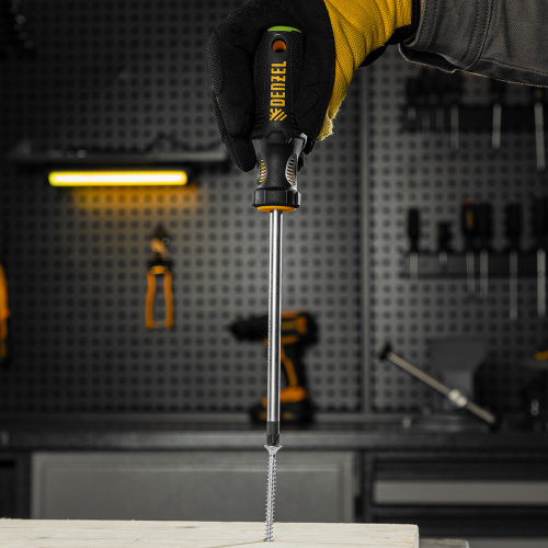 Отвертка PZ3x150 мм, CrV, трехкомпонентная рукоятка Denzel по ценам производителя в Санкт-Петербурге с доставкой по всей России