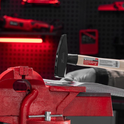 Молоток слесарный, 400 г, квадратный боек, деревянная рукоятка Matrix по ценам производителя в Санкт-Петербурге с доставкой по всей России