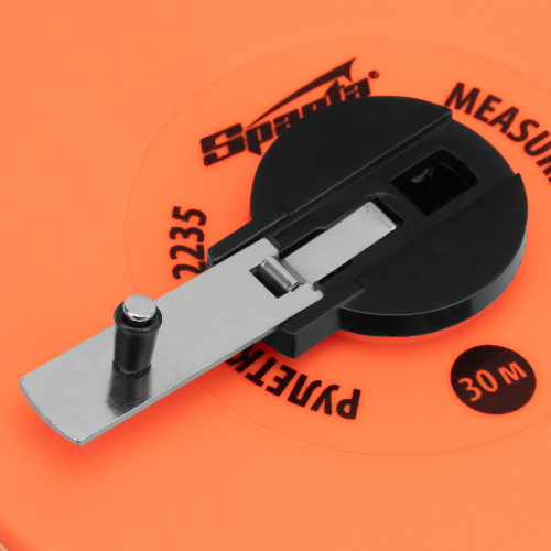 Рулетка геодезическая, 30 м х 12,5 мм, лента ПВХ, закрытый круглый корпус Sparta по ценам производителя в Санкт-Петербурге с доставкой по всей России