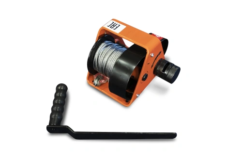 Лебедка ручная барабанная с тросом  500кг  25м со съемной ручкой TOR GR по ценам производителя в Санкт-Петербурге с доставкой по всей России