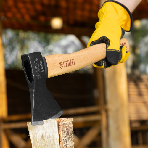 Топор, 600 г, кованый, буковое топорище Denzel по ценам производителя в Санкт-Петербурге с доставкой по всей России