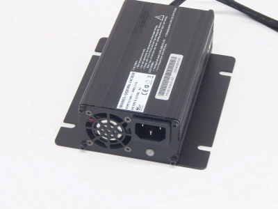 Зарядное устройство для тележек EHLS1000N\1500N 12V/8A (Charger) по ценам производителя в Санкт-Петербурге с доставкой по всей России