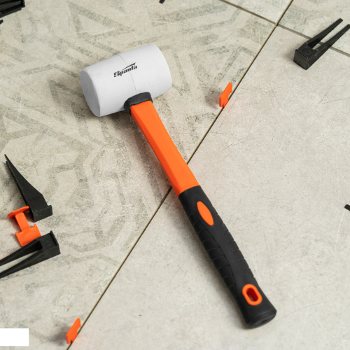 Киянка резиновая, 225 г, белая резина, фибергласовая рукоятка Sparta купить в Москве с доставкой по всей России | ProtosMarket.ru