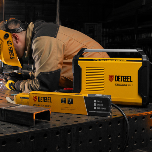Аппарат инвертор. дуговой сварки DM-220 Standart, 220 А, ПВ 60% Denzel по ценам производителя в Санкт-Петербурге с доставкой по всей России