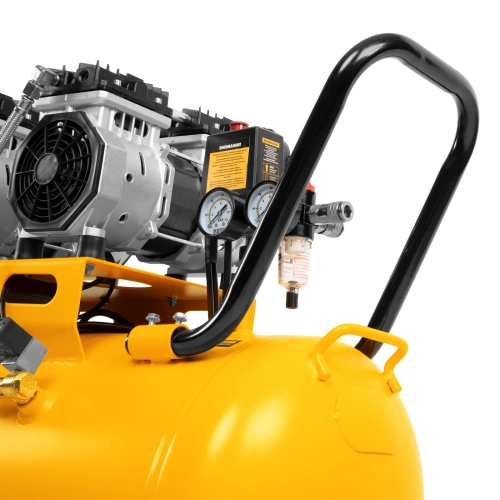 Компрессор безмасляный, малошумный DLS 1800/100,1800 Вт, 3x600, 100 л, 345 л/мин Denzel по ценам производителя в Санкт-Петербурге с доставкой по всей России