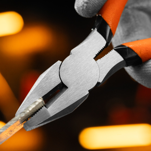 Набор губцевого инструмента №2, 3 предмета: плоскогубцы, бокорезы, клещи переставные Sparta купить в Москве с доставкой по всей России | ProtosMarket.ru