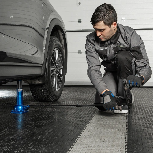 Домкрат механический бутылочный, 2 т, h подъема 210-495 мм, домкрат, ручка Stels по ценам производителя в Санкт-Петербурге с доставкой по всей России