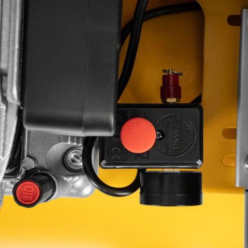 Компрессор воздушный рем. привод BCI 2200/100, 2,2 кВт, 100 литров, 420 л/мин Denzel по ценам производителя в Санкт-Петербурге с доставкой по всей России