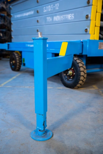 Подъемник ножничный передвижной 500 кг 12/14 м TOR SJY-0,5-12 DC аккумуляторный купить в Москве с доставкой по всей России | ProtosMarket.ru