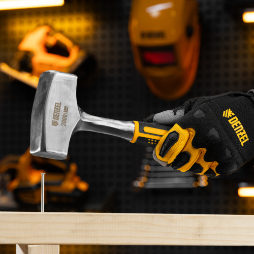 Кувалда 2 кг, цельнометаллическая, двухкомпонентная рукоятка Denzel купить в Москве с доставкой по всей России | ProtosMarket.ru