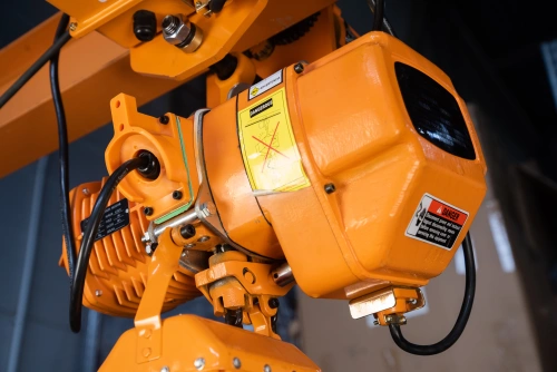 Таль стационарная  1т 24м 380В электрическая цепная TOR HHBD-01 по ценам производителя в Санкт-Петербурге с доставкой по всей России