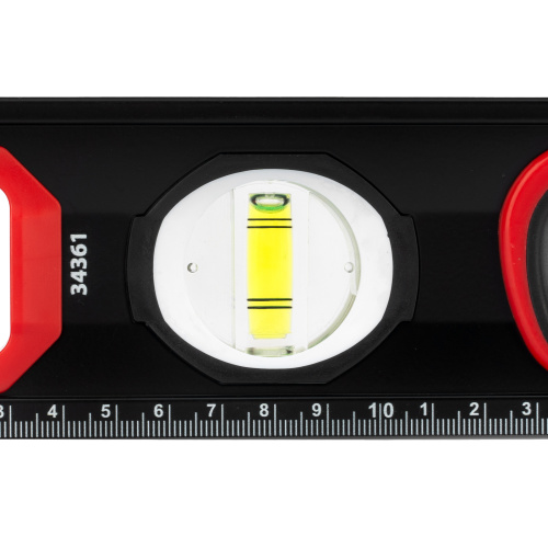 Уровень алюминиевый, усиленный, фрезерованный, 3 глазка, двухкомпонентные рукоятки, 600 мм Matrix по ценам производителя в Санкт-Петербурге с доставкой по всей России