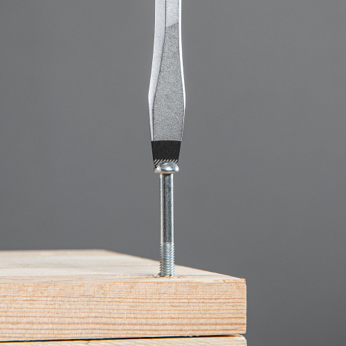 Отвертка SL8 x 150 мм, S2, трехкомпонентная рукоятка Gross по ценам производителя в Санкт-Петербурге с доставкой по всей России