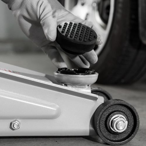 Резиновая опора для подкатного домкрата универсальная, D 72 мм, D 50, H 35 мм Matrix купить в Москве с доставкой по всей России | ProtosMarket.ru