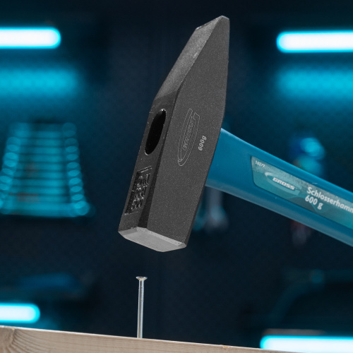 Молоток слесарный, 600 г, квадратный боек, фибергласовая обрезиненная рукоятка Gross по ценам производителя в Санкт-Петербурге с доставкой по всей России