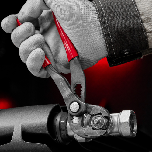 Клещи переставные 180 мм, кнопочный механизм, хром-ванадий, обливные рукоятки Matrix по ценам производителя в Санкт-Петербурге с доставкой по всей России