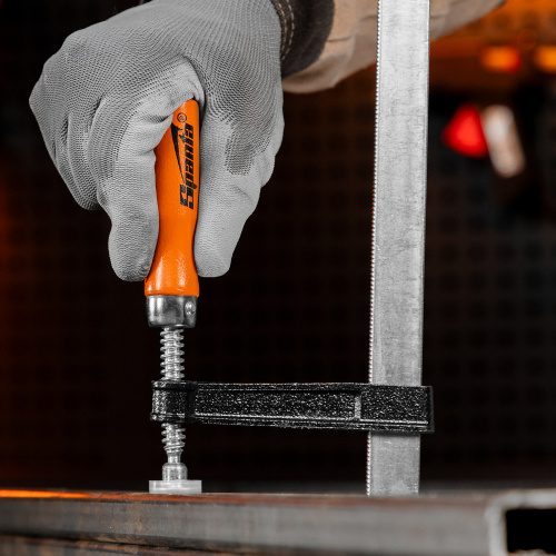 Струбцина F-образная, 300 х 80 мм Sparta купить в Москве с доставкой по всей России | ProtosMarket.ru