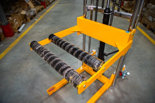 Штабелер гидравлический 0,4 т 1,5 м TOR PF4150R для рулонов по ценам производителя в Санкт-Петербурге с доставкой по всей России