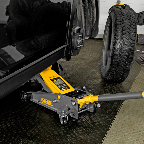 Домкрат гидравлический подкатной 3 т, с фиксатором, быстрый подъем, 135-480 мм, профессиональный Denzel по ценам производителя в Санкт-Петербурге с доставкой по всей России