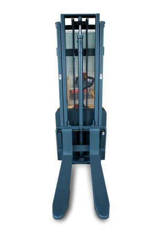 Штабелер самоходный 1,5 т 3,0 м XILIN CDD15K-EN 24/105 В/Ач с раздвижными вилами (с платформой) по ценам производителя в Санкт-Петербурге с доставкой по всей России