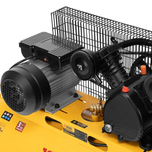 Компрессор воздушный BCV2200/100, ременный привод, 2.2 кВт, 100 литров, 370 л/мин Denzel по ценам производителя в Санкт-Петербурге с доставкой по всей России