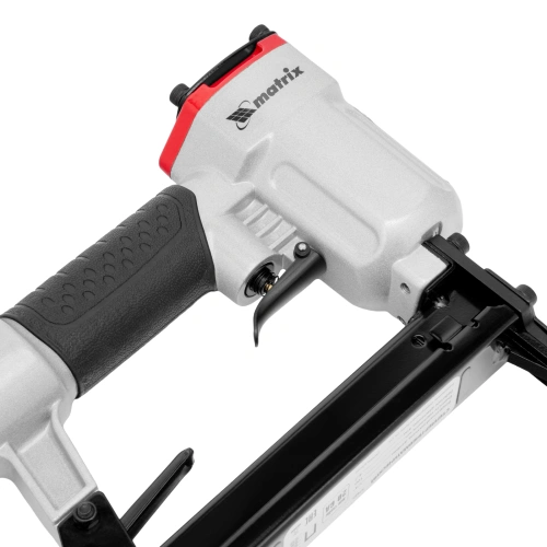 Степлер пневматический для прямоугольных скоб от 10 до 22 мм Matrix купить в Москве с доставкой по всей России | ProtosMarket.ru