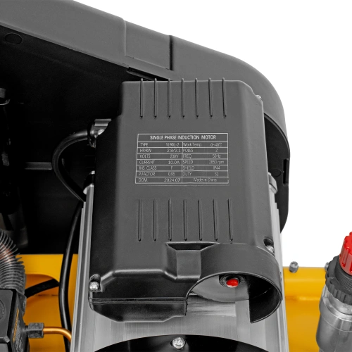 Компрессор воздушный рем. привод BCI 2100/50, 2,1 кВт, 50 литров, 400 л/мин Denzel по ценам производителя в Санкт-Петербурге с доставкой по всей России