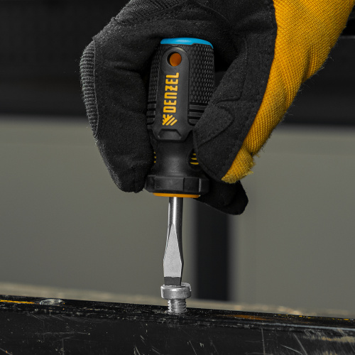 Отвертка SL6x38 мм, CrV, трехкомпонентная рукоятка Denzel по ценам производителя в Санкт-Петербурге с доставкой по всей России