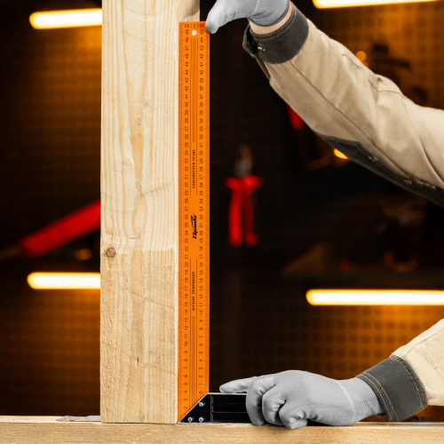 Угольник, 500 мм, металлический Sparta купить в Москве с доставкой по всей России | ProtosMarket.ru