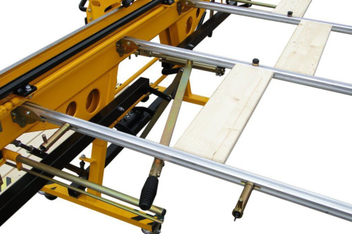 Стол задней поддержки листа LBM 300 PRO по ценам производителя в Санкт-Петербурге с доставкой по всей России