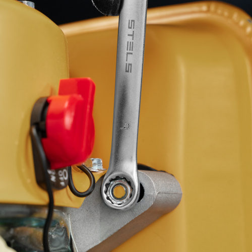 Ключ комбинированный, 9 мм, CrV, матовый хром Stels по ценам производителя в Санкт-Петербурге с доставкой по всей России