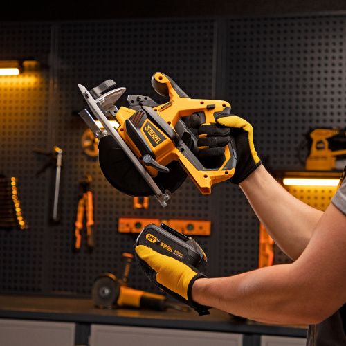 Пила циркулярная аккумуляторная бесщет. CCS-165, 18В Li-Ion Denzel купить в Москве с доставкой по всей России | ProtosMarket.ru