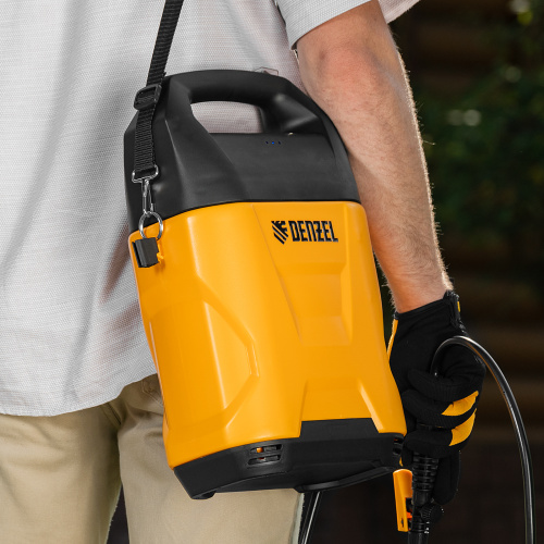 Опрыскиватель аккумуляторный D-5LI, 5 л, Li-Ion акк., 12 В, 2 Ач Denzel купить в Москве с доставкой по всей России | ProtosMarket.ru