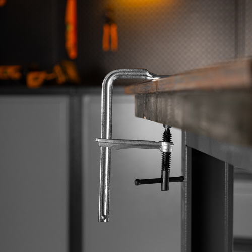 Струбцина F-образная, 80x150мм, кованая Denzel купить в Москве с доставкой по всей России | ProtosMarket.ru