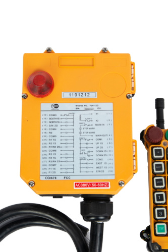 Комплект радиоуправления TOR F24-12D (380В, 12 кнопок, двухскоростной) по ценам производителя в Санкт-Петербурге с доставкой по всей России