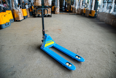 Тележка гидравлическая 2500 кг 1150 мм нейлоновые колеса TOR RHP купить в Москве с доставкой по всей России | ProtosMarket.ru