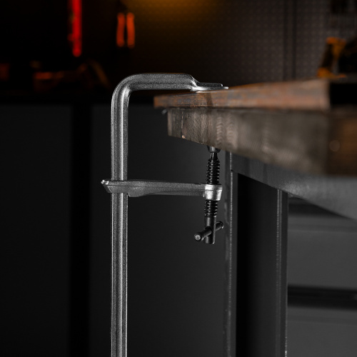 Струбцина F-образная, 100x600мм, кованая Denzel купить в Москве с доставкой по всей России | ProtosMarket.ru