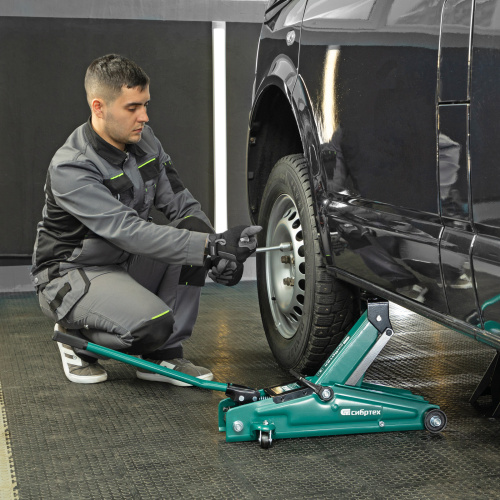 Домкрат гидравлический подкатной, 3 т, 135-400 мм Сибртех по ценам производителя в Санкт-Петербурге с доставкой по всей России