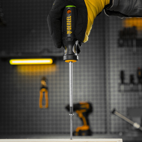 Отвертка PZ2x100 мм, CrV, трехкомпонентная рукоятка Denzel по ценам производителя в Санкт-Петербурге с доставкой по всей России