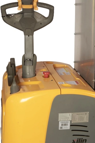 Штабелер самоходный 2,0 т 4,5 м XILIN CDDK20 24/300 В/Ач ЭУР, выдв. опоры (с платформой) купить в Москве с доставкой по всей России | ProtosMarket.ru