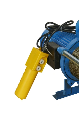 Лебедка электрическая  500 кг  70 м с канатом 220 В TOR KCD по ценам производителя в Санкт-Петербурге с доставкой по всей России