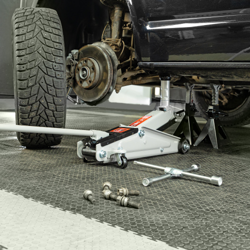 Домкрат гидравлический подкатной, 3 т, высота подъема 150-530 мм Matrix по ценам производителя в Санкт-Петербурге с доставкой по всей России