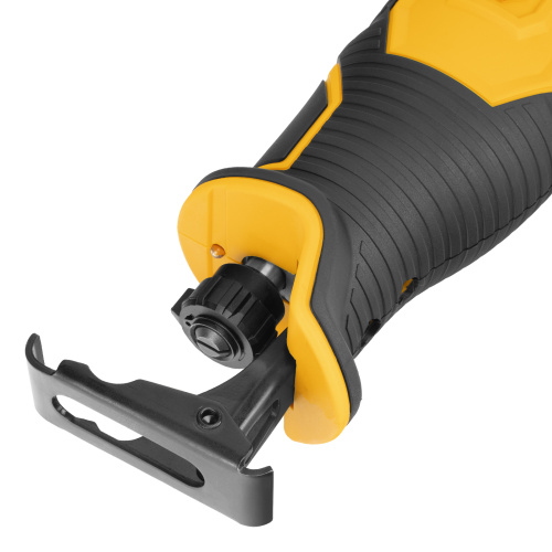 Пила сабельная аккумуляторная RS-180, Li-Ion, 20 В Denzel по ценам производителя в Санкт-Петербурге с доставкой по всей России